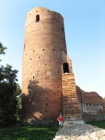 Wieża zachodnia zamku w Czersku